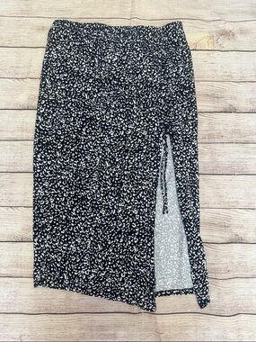 O’Neill White and Black Animal Print Midi Skirt with Slit and Tie Size Medium